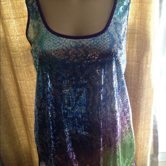Almost Famous Tops - 💕ALMOST FAMOUS WOMEN'S TOP WITH GLITTER 💕XL.💕
